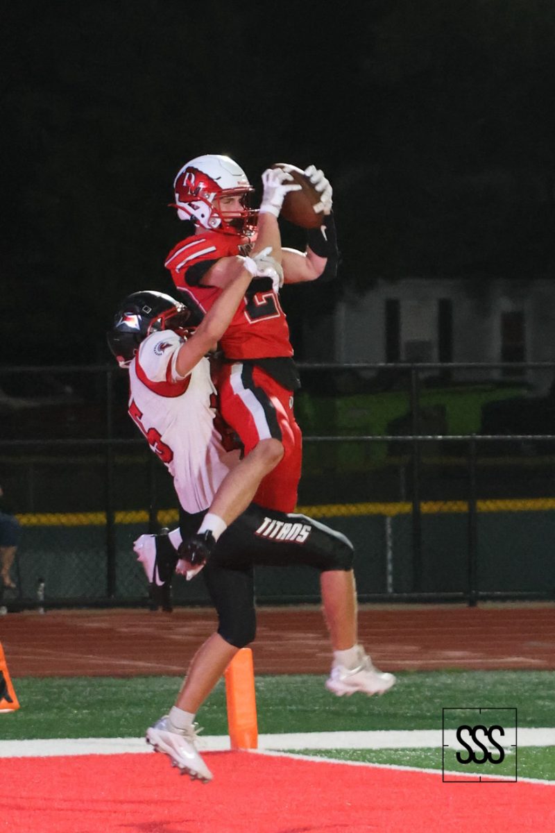 Max Eccles (SR) with a catch in the endzone.